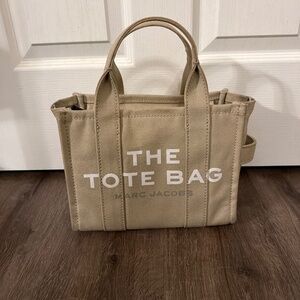 Marc Jacob’s The Tote bag